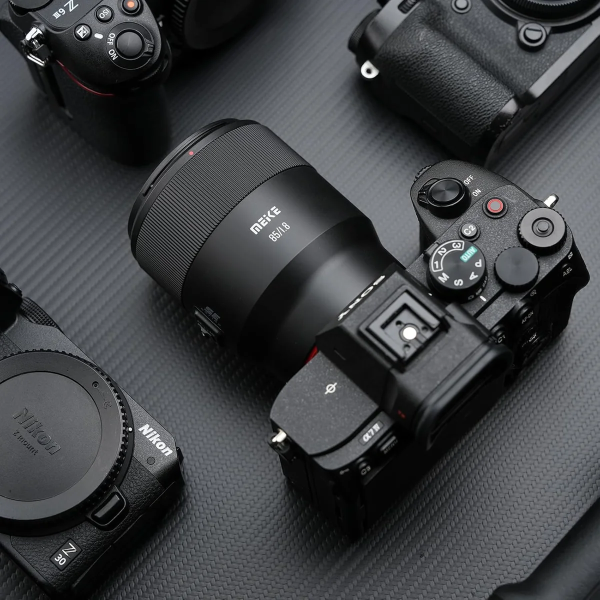 Meike 85mm f/1.8 SE II STM AF (Sony E) — detail close-up