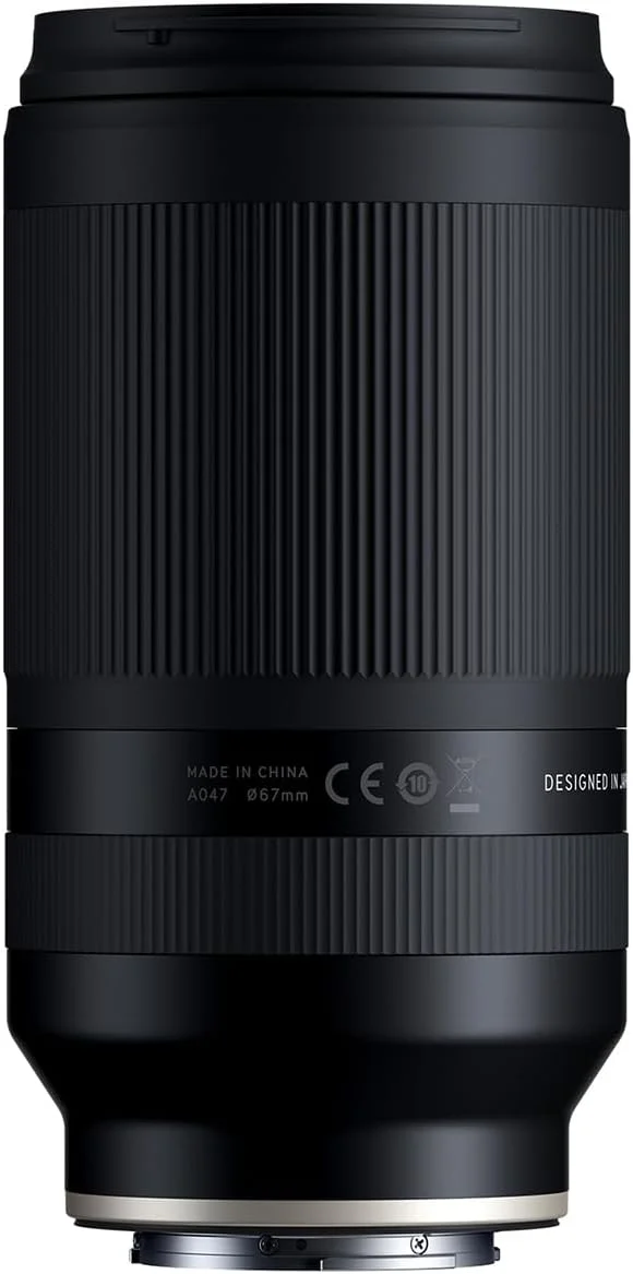 Tamron 70-300mm f/4.5-6.3 Di III RXD (Sony E) — angle 2